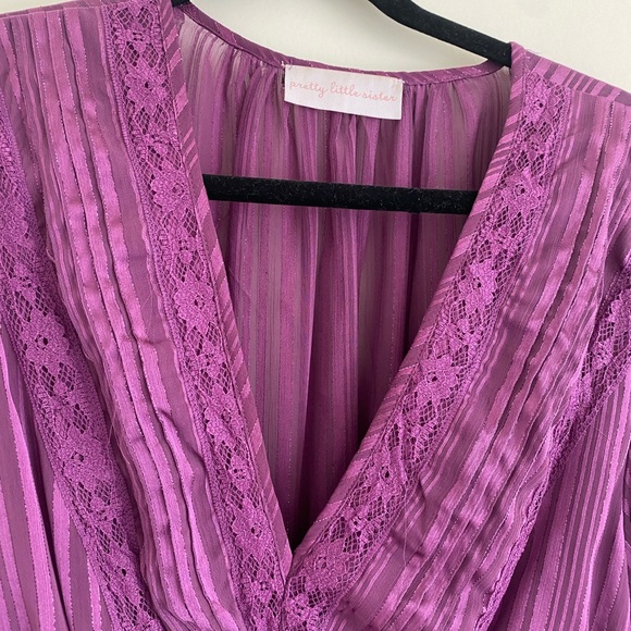 Purple, tailored waist, women’s long sleeve sleeve shirt. perfect condition - Picture 2 of 3